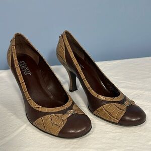 Franco Sarto Womens Slip On Pumps Kitty Heels 2-Tone Color Leather Size 7 1/2 M